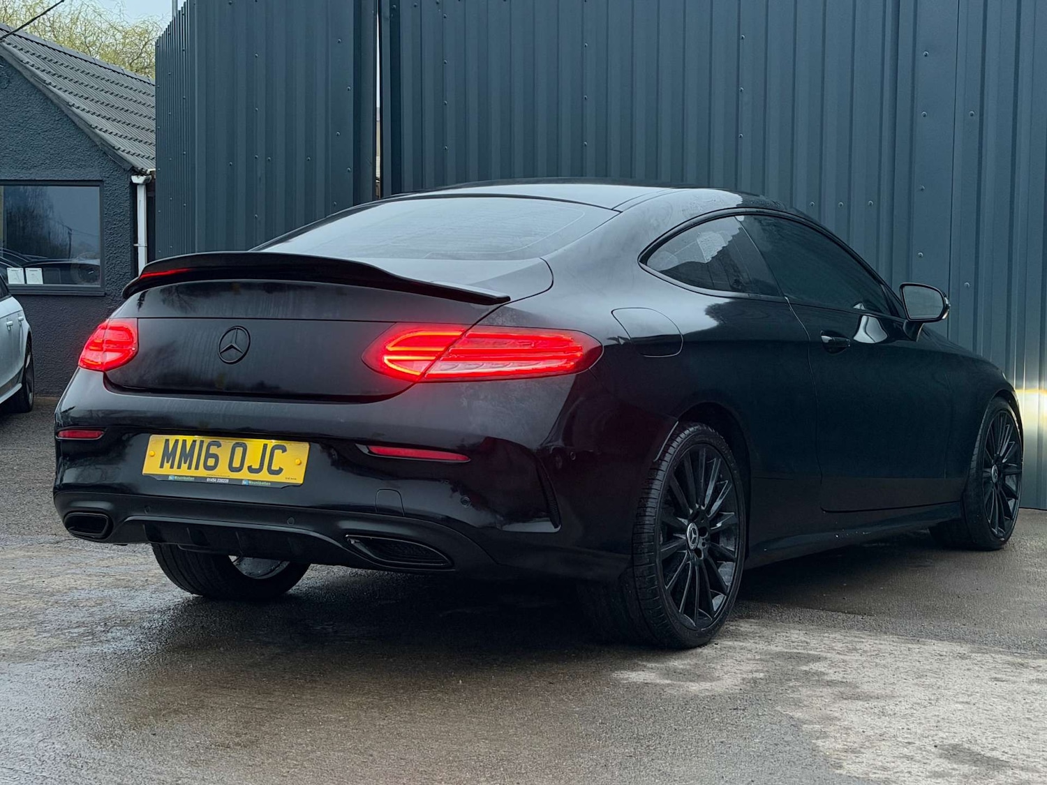 Used Mercedes-Benz C Class 2016 for sale - 77792536: Photo 4