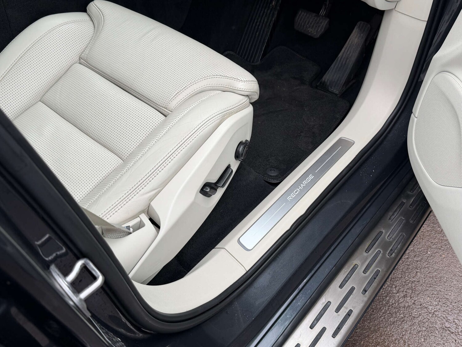 Used Volvo XC90 2022 for sale - 77470001: Photo 16