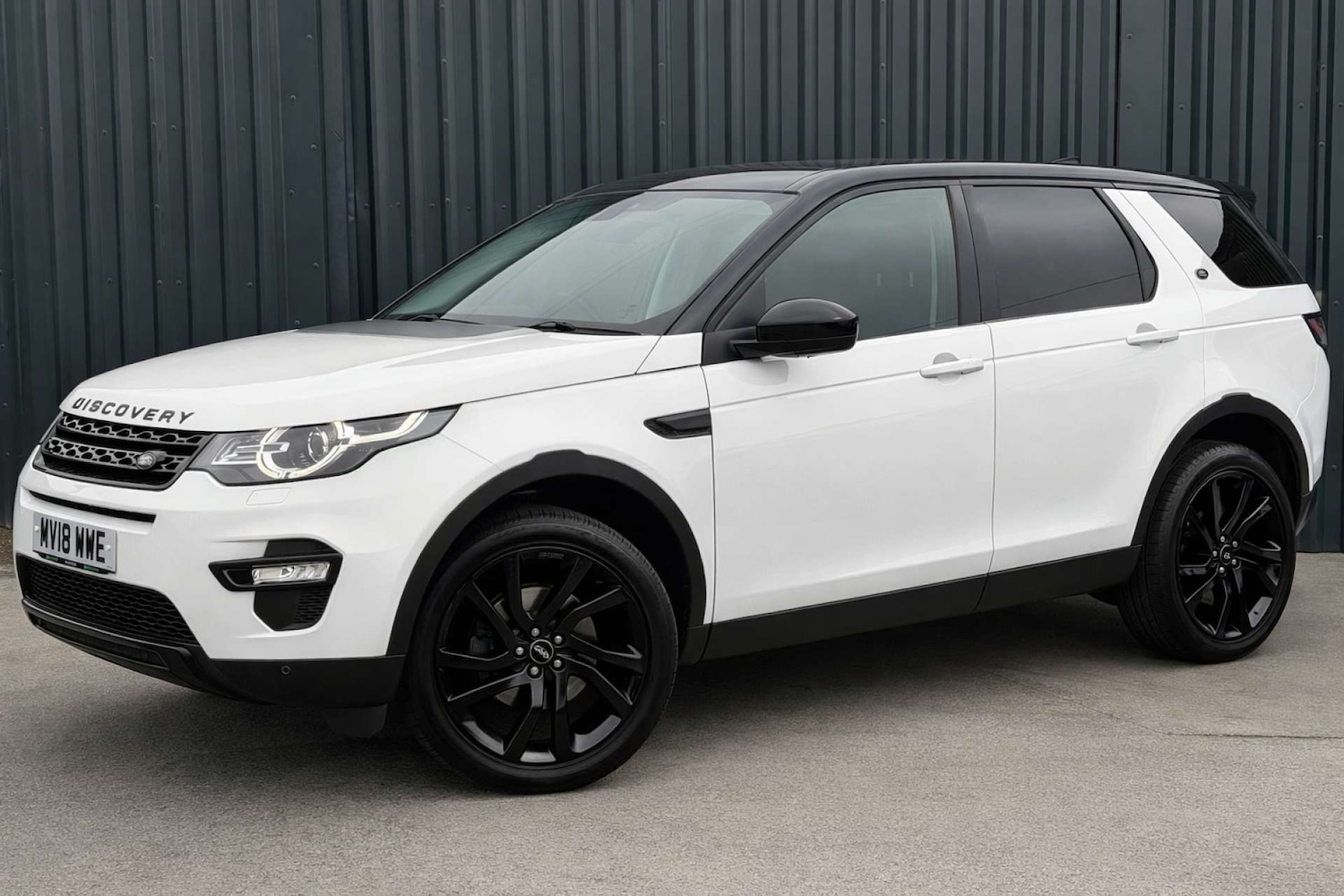 Used Land Rover Discovery Sport 2018 for sale - 78031995: Photo 2