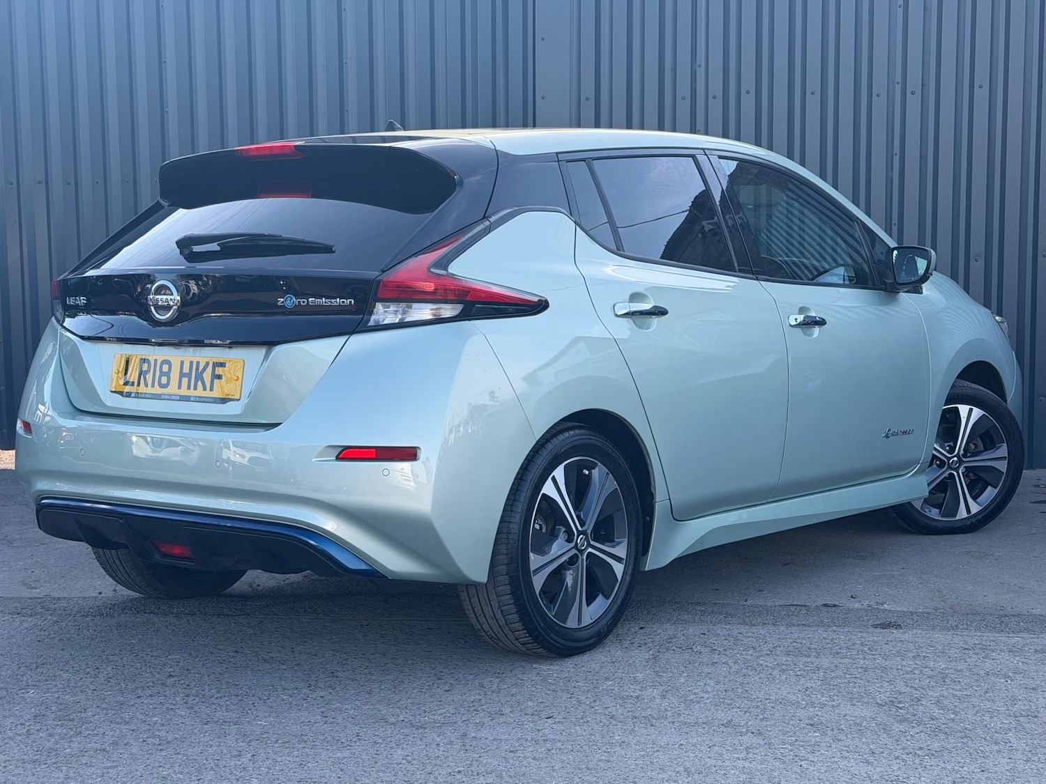 Used Nissan Leaf 2018 for sale - 78134646: Photo 18