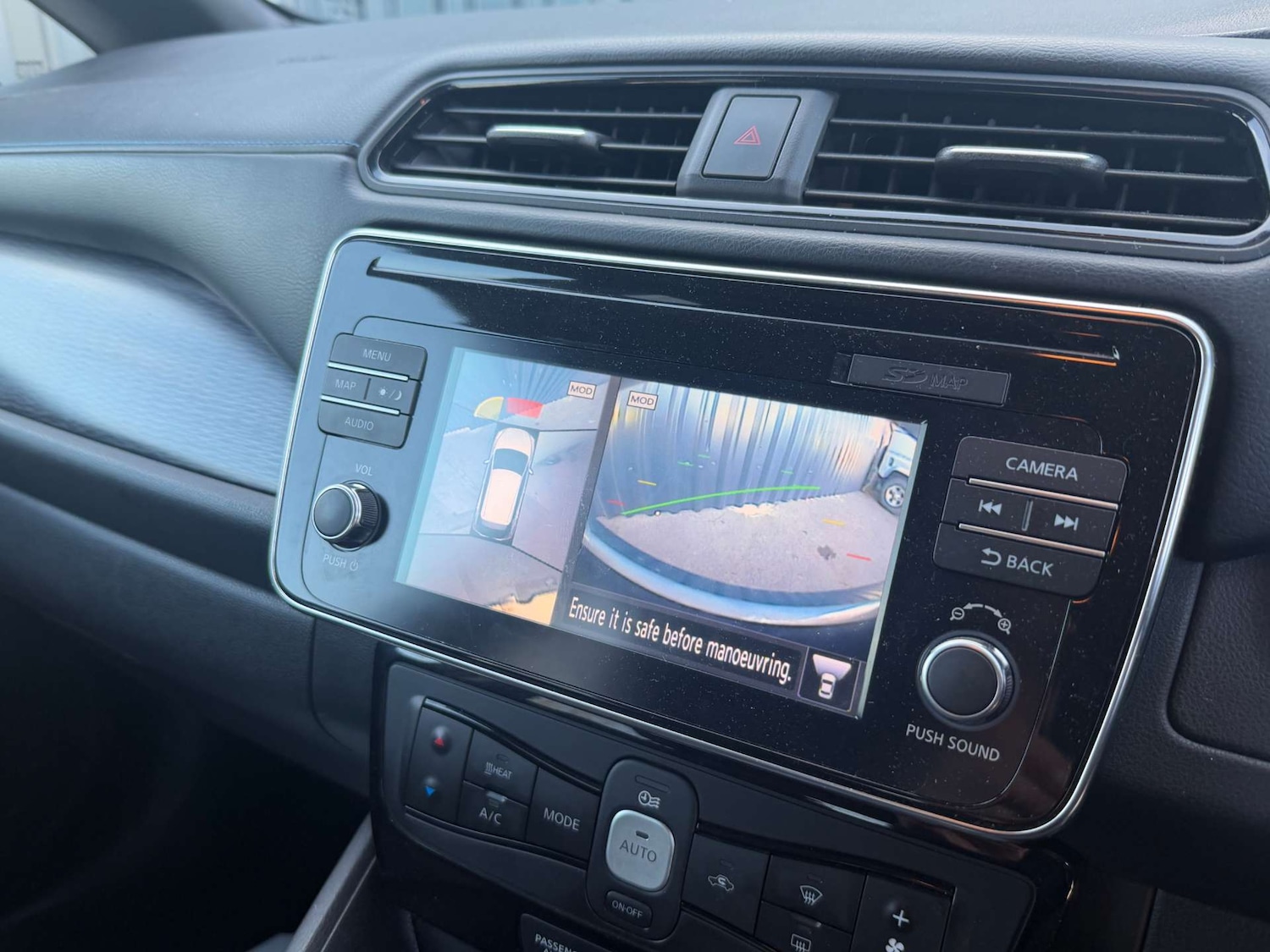 Used Nissan Leaf 2018 for sale - 78134646: Photo 19