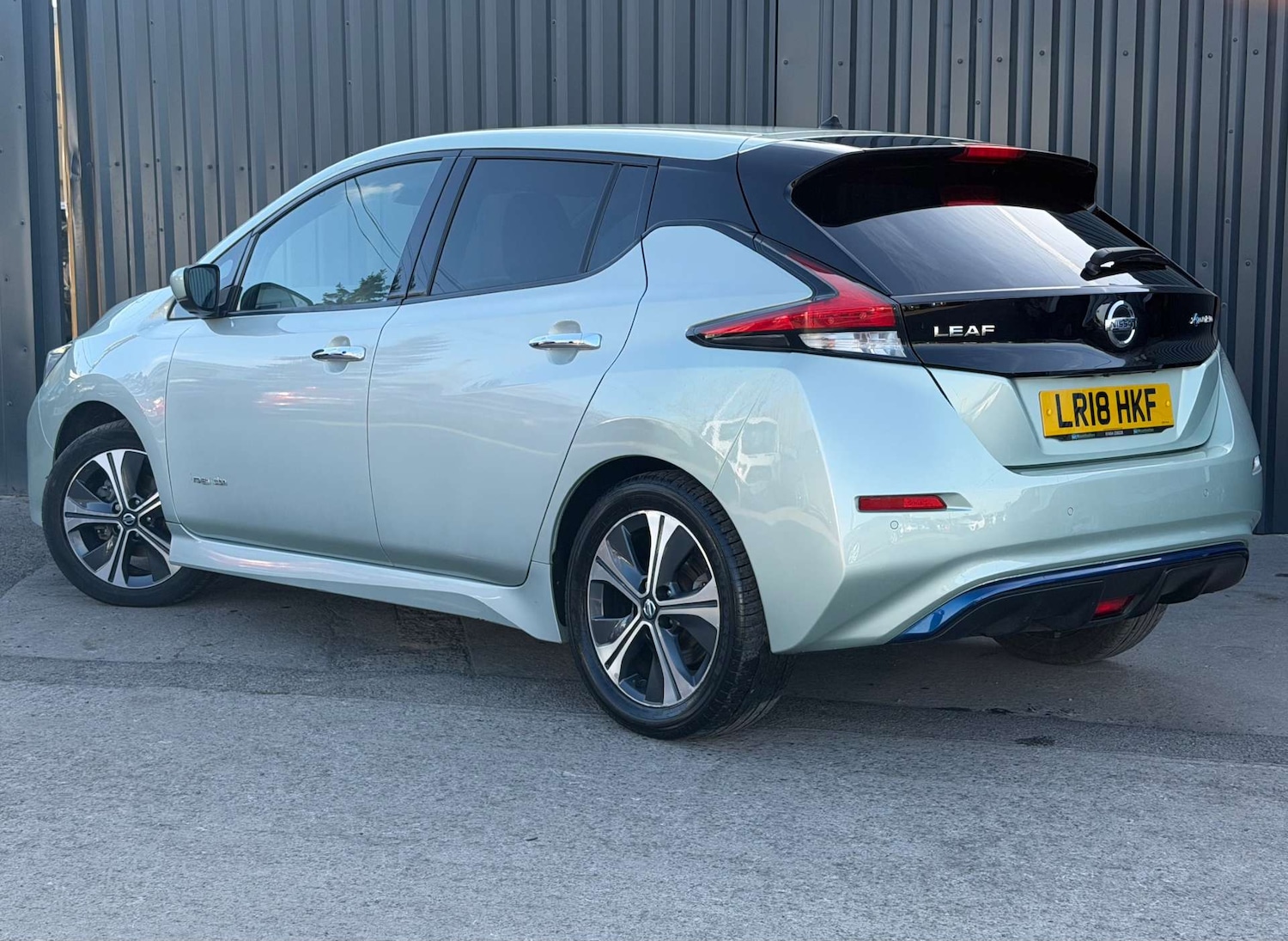 Used Nissan Leaf 2018 for sale - 78134646: Photo 8