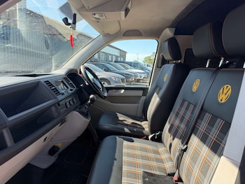 Used Volkswagen Transporter 2017 for sale - 78761193: Photo