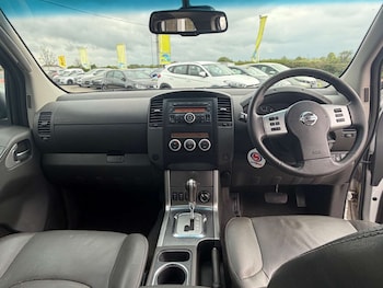 Used Nissan Navara 2011 for sale - 78446469: Photo