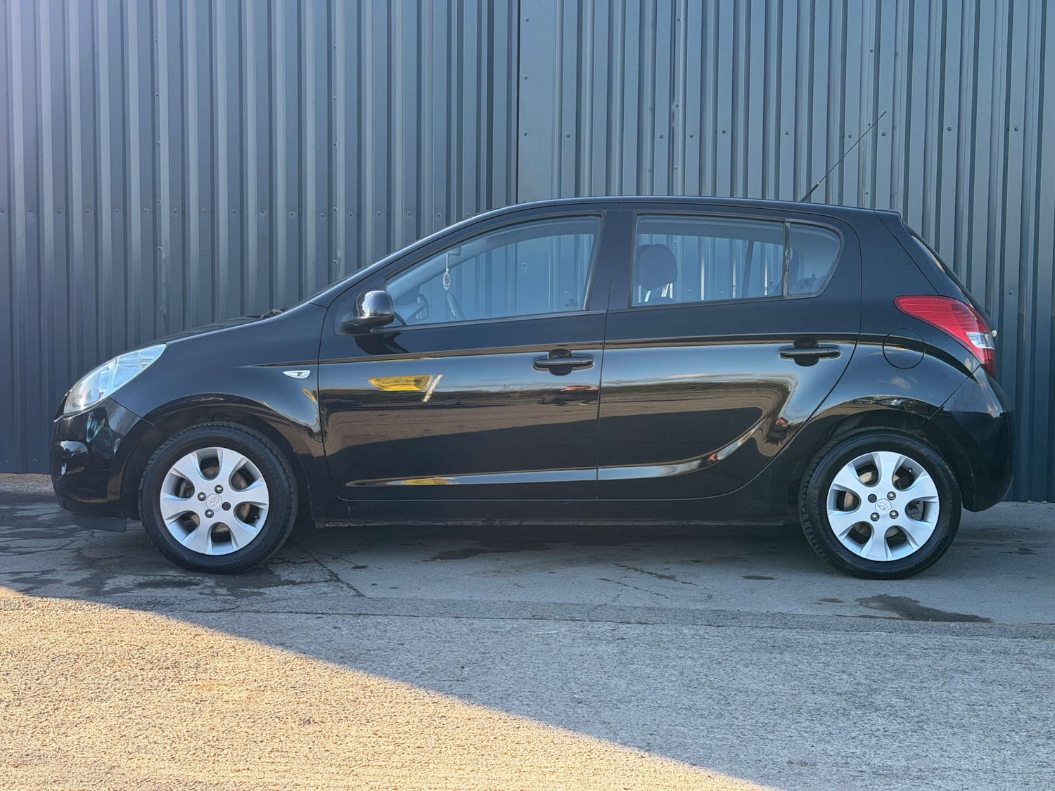 Used Hyundai i20 2009 for sale - 76699681: Photo 8