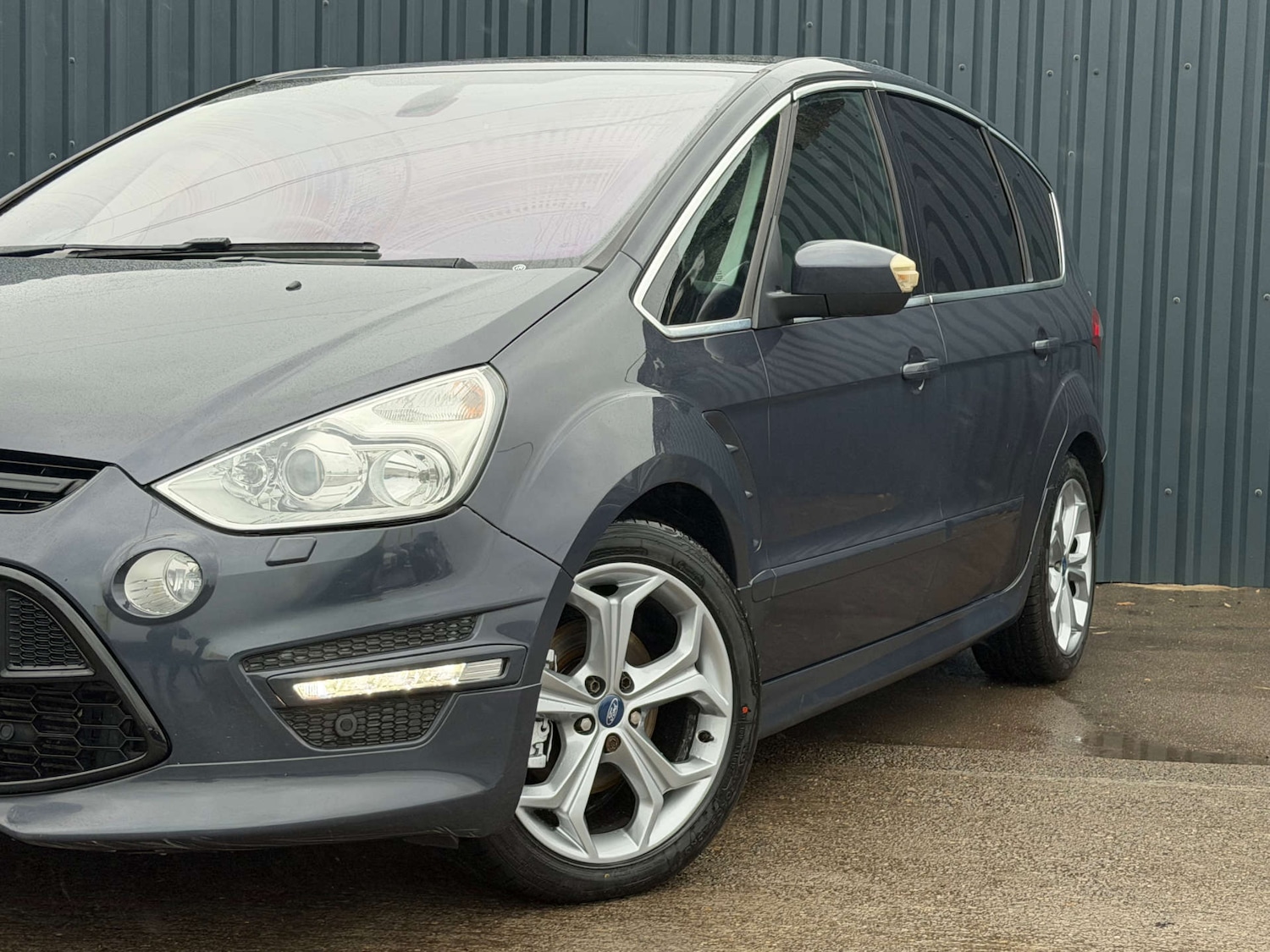 Used Ford S-Max 2011 for sale - 77022291: Photo 25