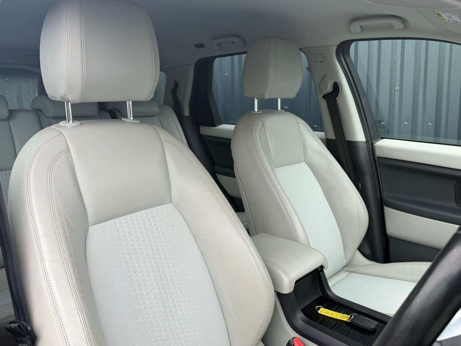 Used Land Rover Discovery Sport 2017 for sale - 78097331: Photo 16