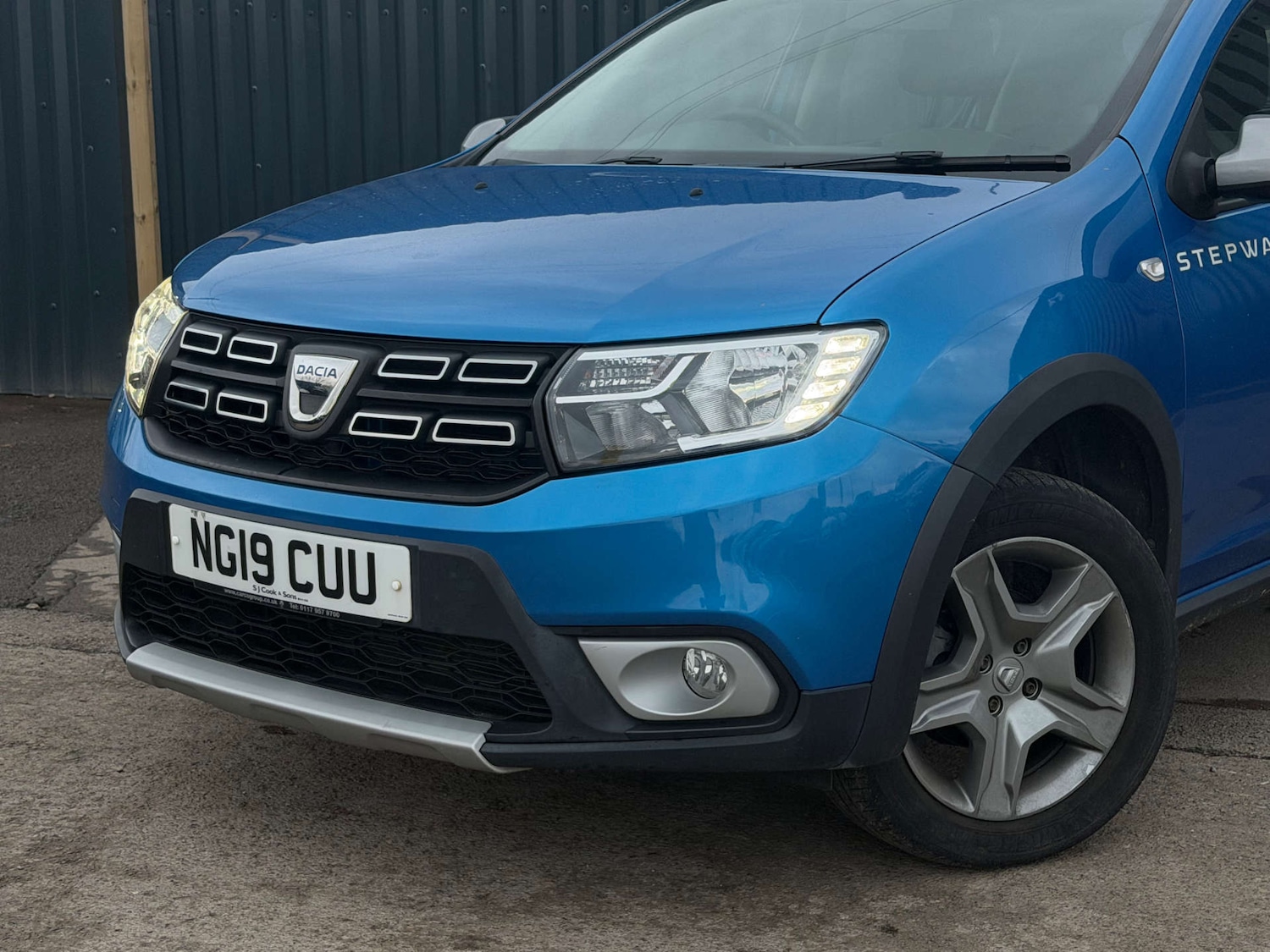 Used Dacia Sandero Stepway 2019 for sale - 76910608: Photo 4