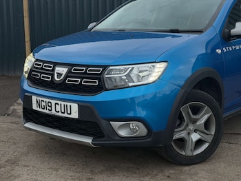 Used Dacia Sandero Stepway 2019 for sale - 76910608: Photo