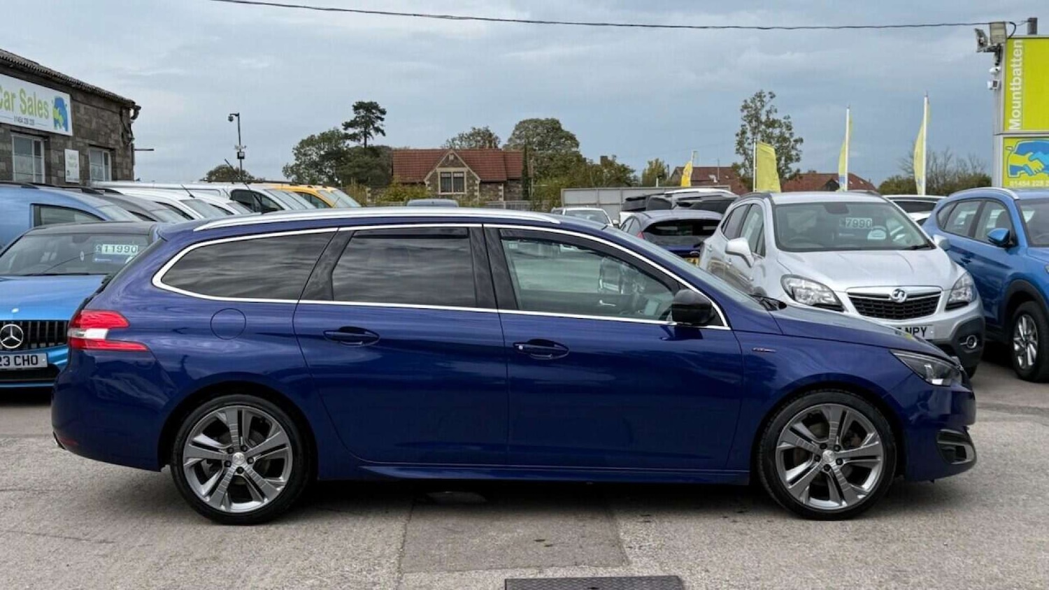 Used Peugeot 308 2017 for sale - 76602116: Photo 3
