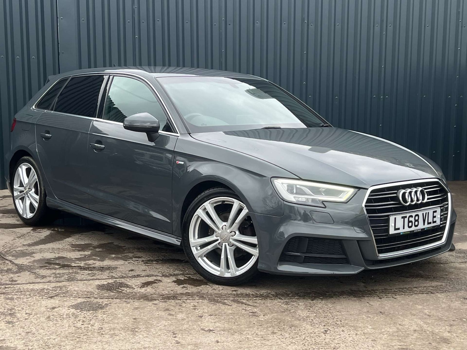 Used Audi A3 2018 for sale - 77693813: Photo 1