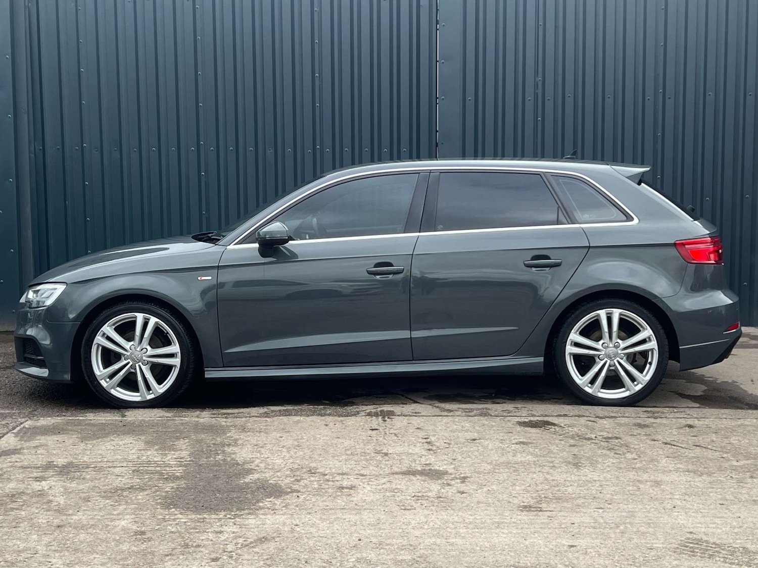 Used Audi A3 2018 for sale - 77693813: Photo 12