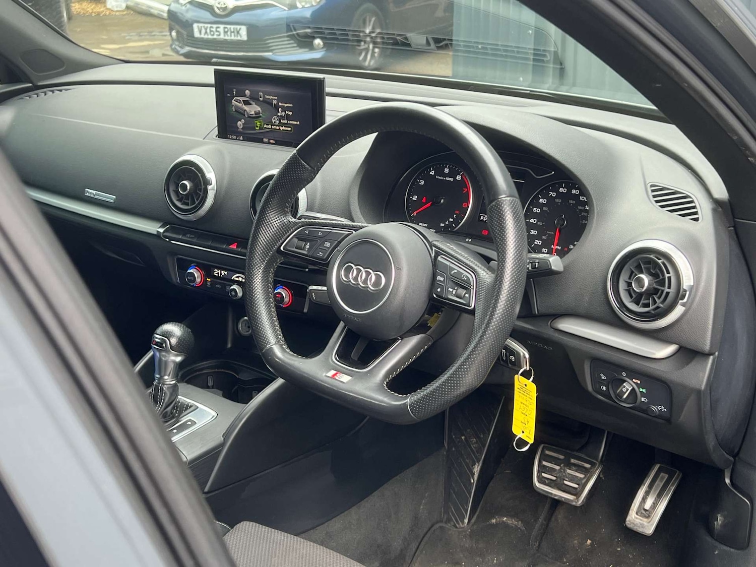 Used Audi A3 2018 for sale - 77693813: Photo 2