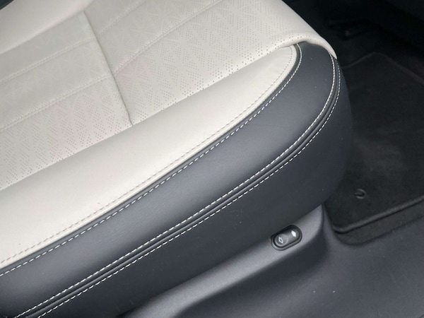 Used Land Rover Range Rover Velar 2018 for sale - 76232186: Photo 19