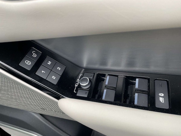Used Land Rover Range Rover Velar 2018 for sale - 76232186: Photo 20