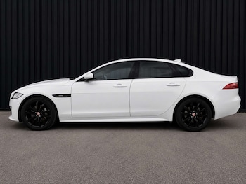 Used Jaguar XF 2015 for sale - 79343864: Photo