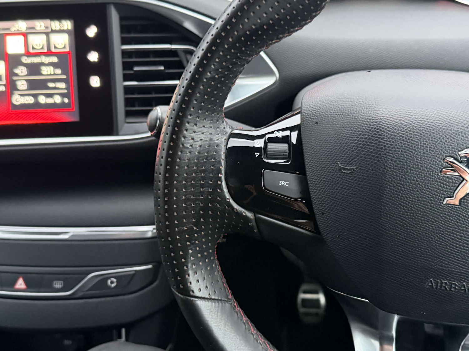 Used Peugeot 308 2015 for sale - 76767879: Photo 24