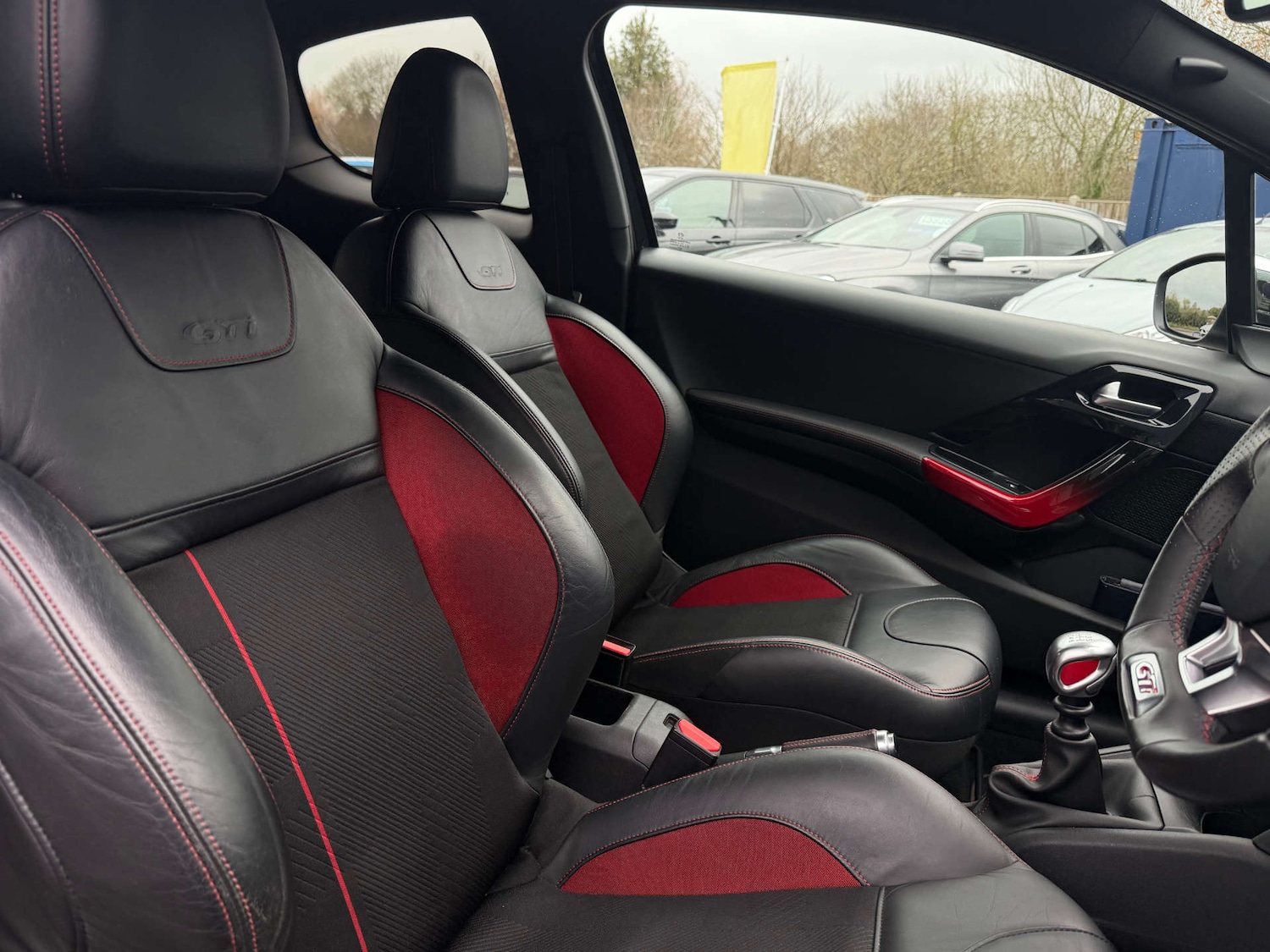 Used Peugeot 208 2014 for sale - 77022282: Photo 10