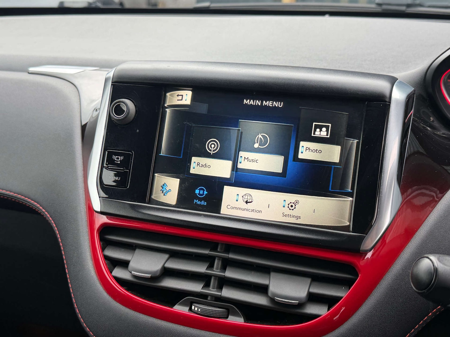 Used Peugeot 208 2014 for sale - 77022282: Photo 14