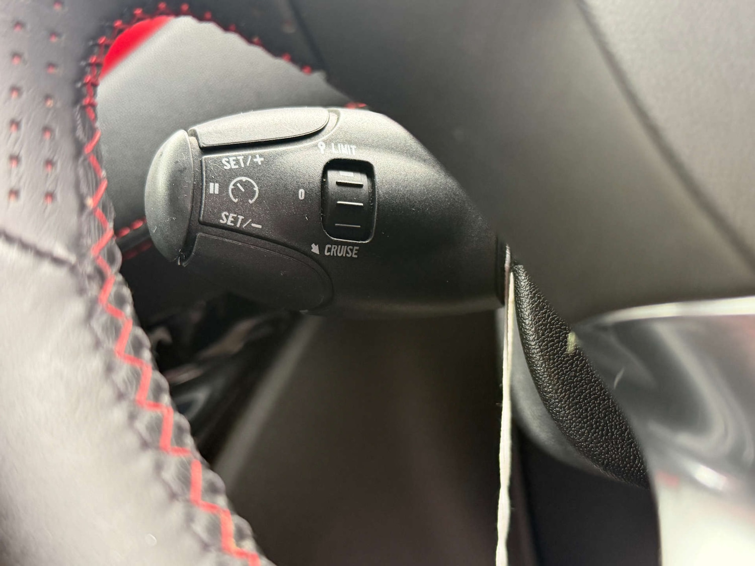 Used Peugeot 208 2014 for sale - 77022282: Photo 19