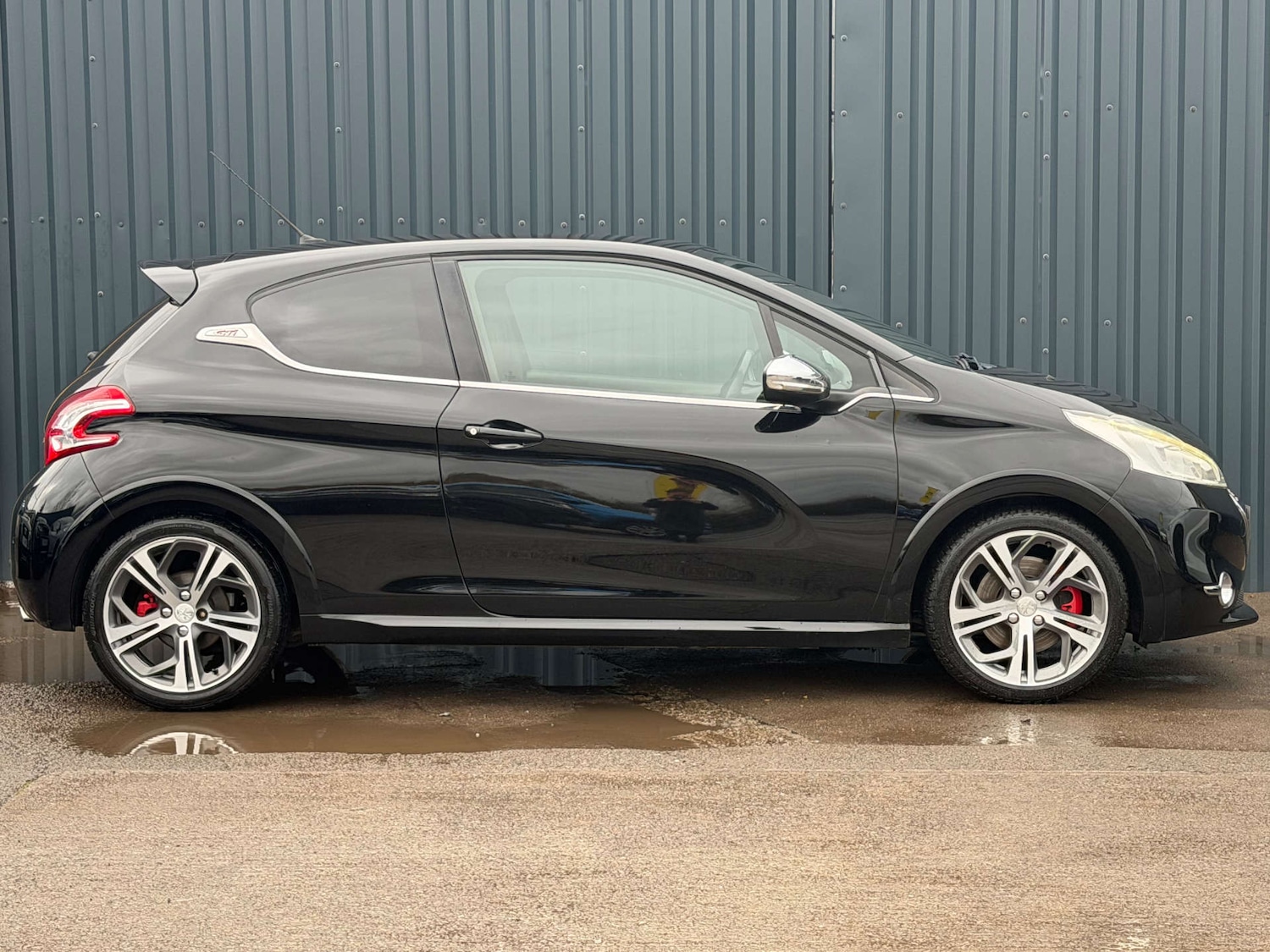 Used Peugeot 208 2014 for sale - 77022282: Photo 5