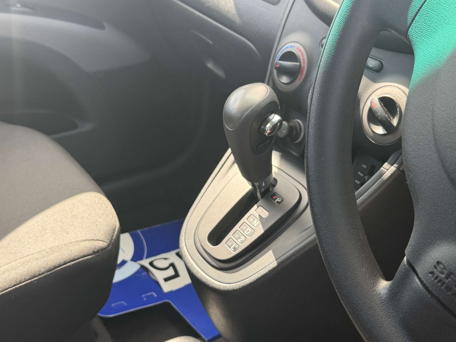 Used Hyundai i10 2011 for sale - 78102149: Photo 11