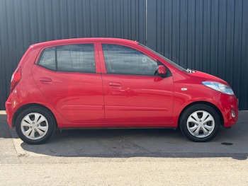 Used Hyundai i10 2011 for sale - 78102149: Photo
