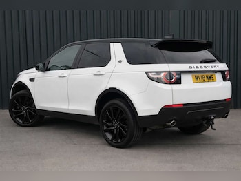 Used Land Rover Discovery Sport 2018 for sale - 78340651: Photo