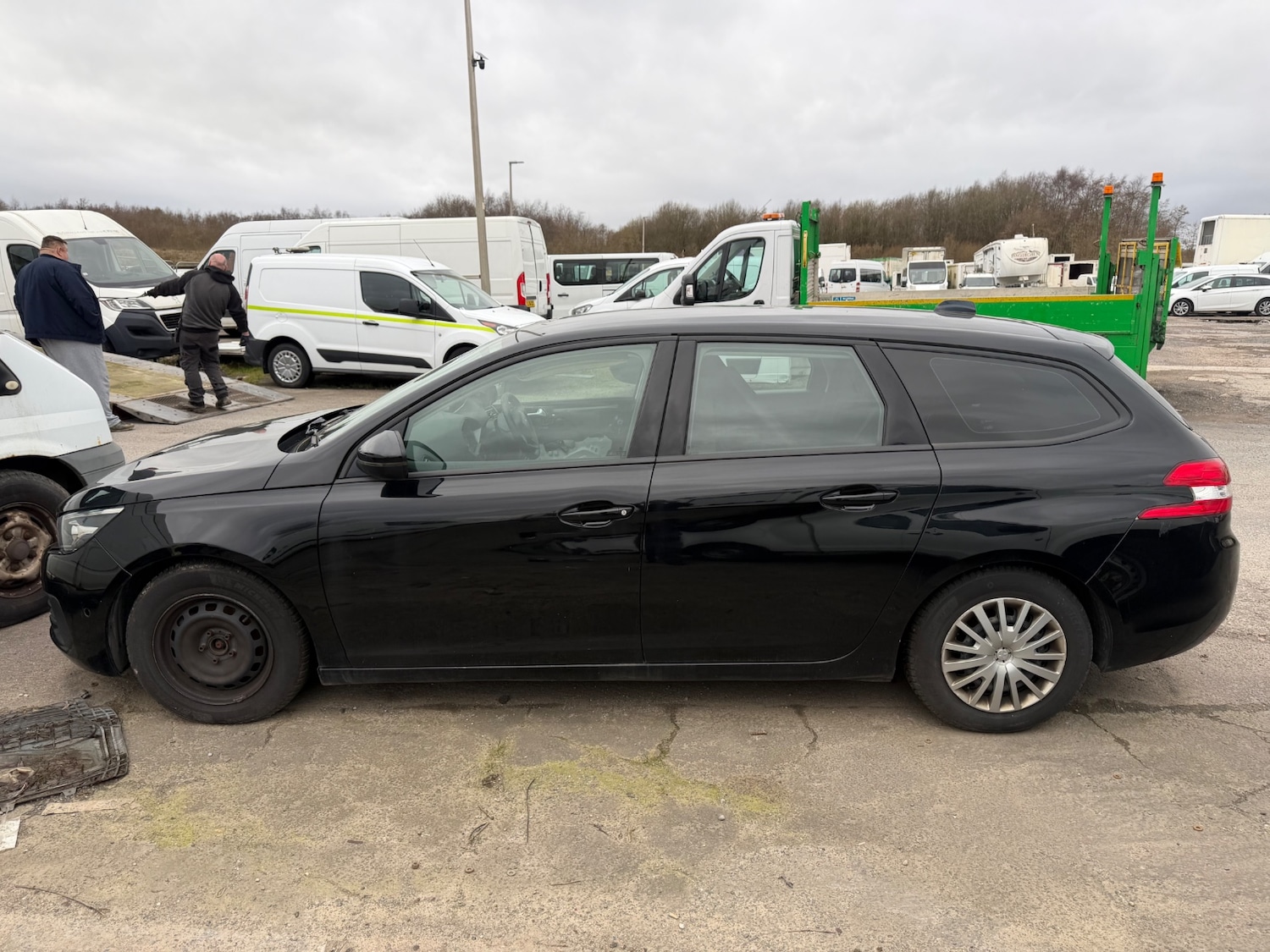 Used Peugeot 308 SW 2018 for sale - 77838059: Photo 3