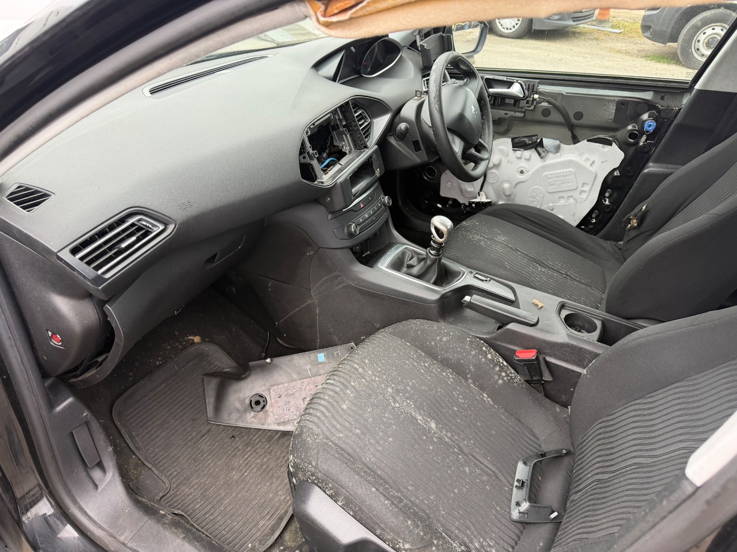 Used Peugeot 308 SW 2018 for sale - 77838059: Photo 8