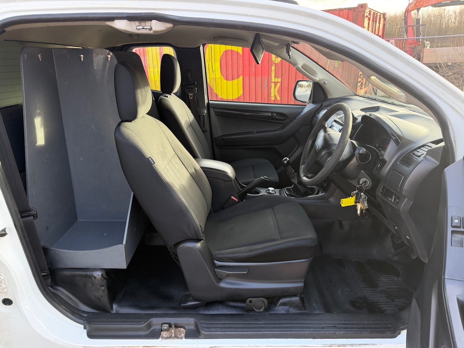 Used Isuzu D-Max 2017 for sale - 77292102: Photo 18