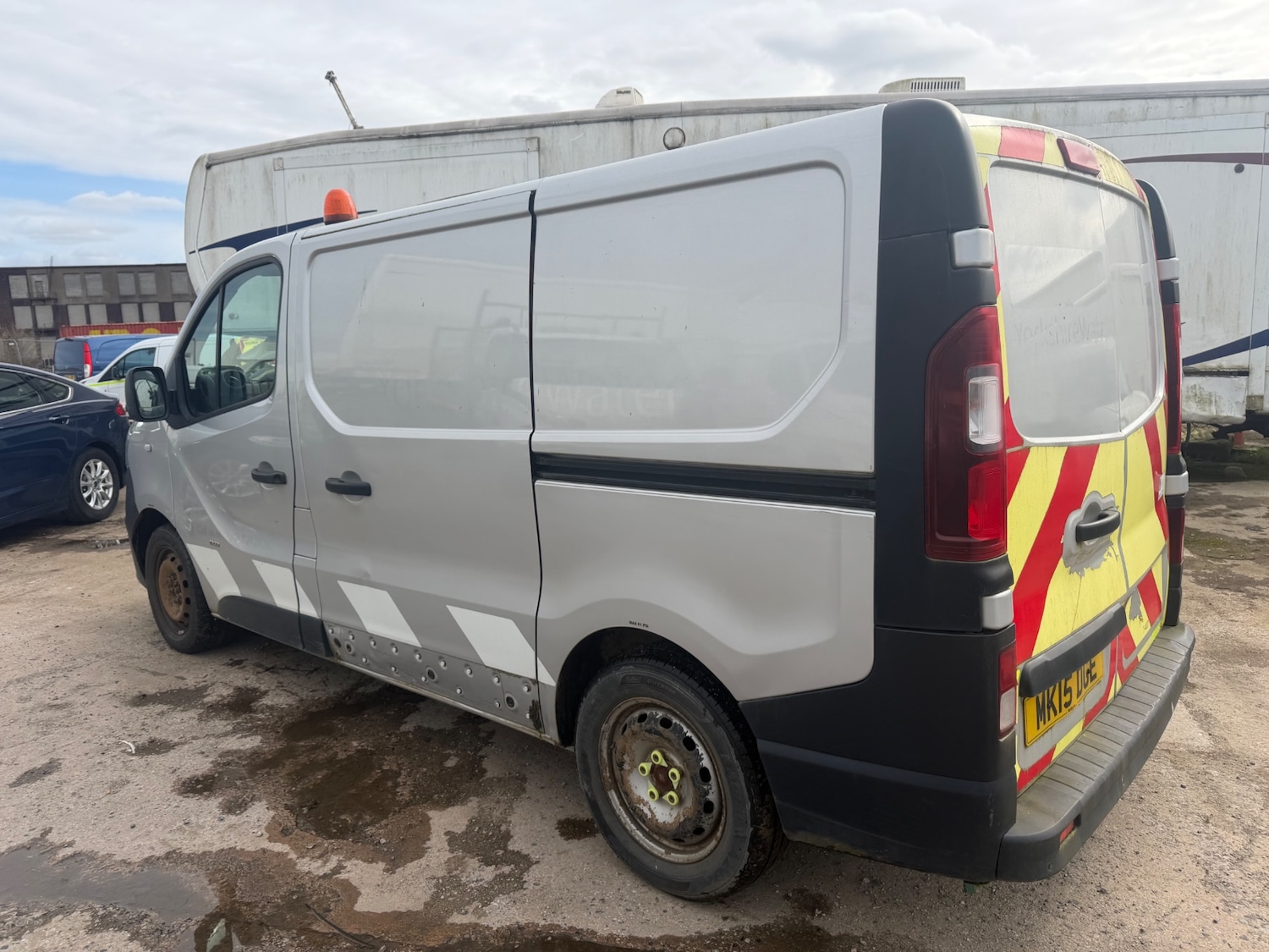 Used Vauxhall Vivaro 2015 for sale - 78057502: Photo 2