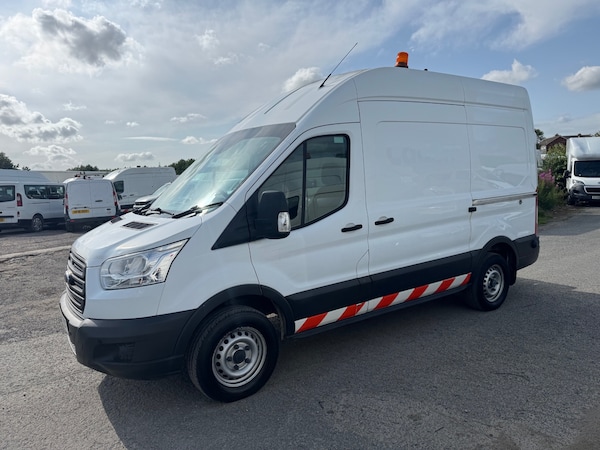Used Ford Transit 2015 for sale - 75097559: Photo 2