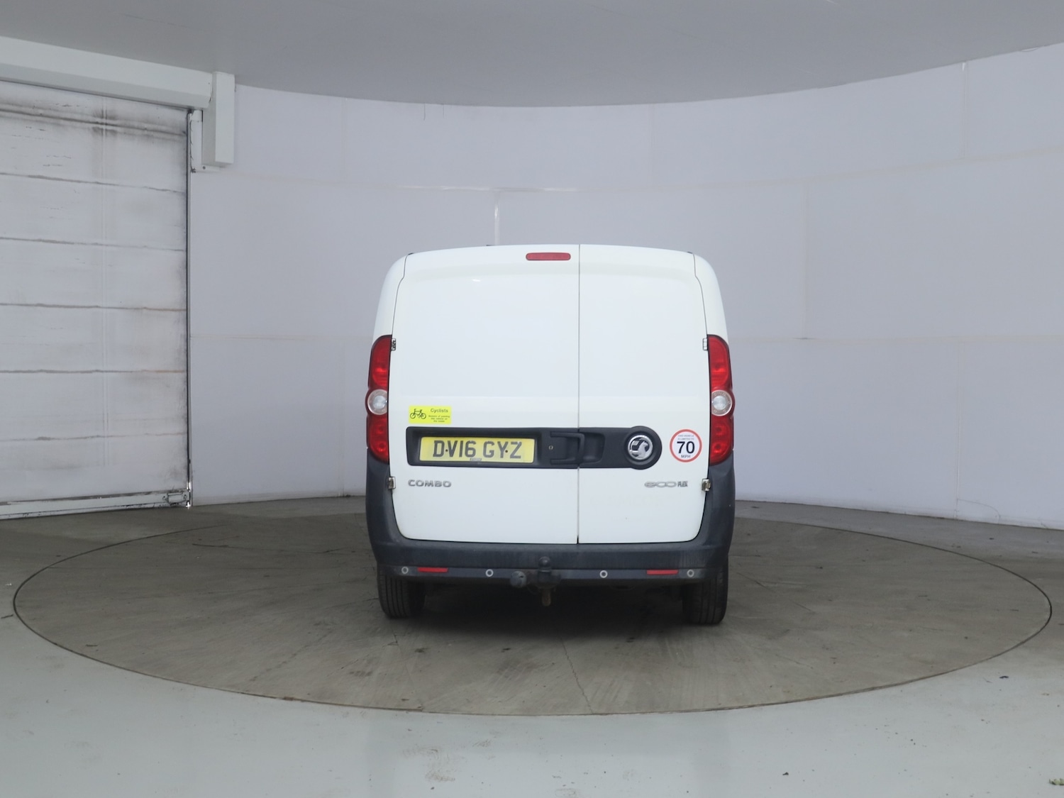 Used Vauxhall Combo 2016 for sale - 76548144: Photo 2