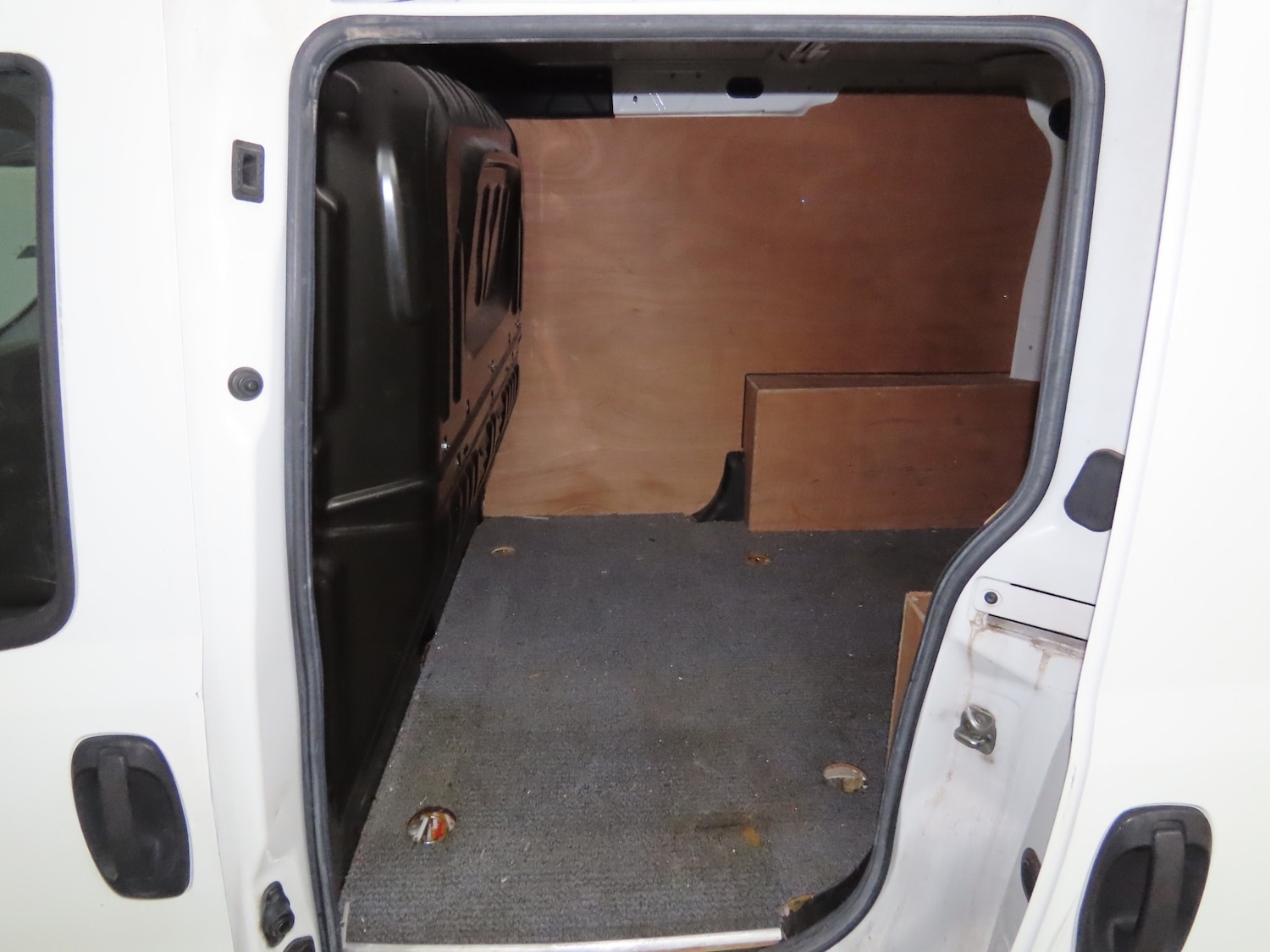 Used Vauxhall Combo 2016 for sale - 76548144: Photo 9