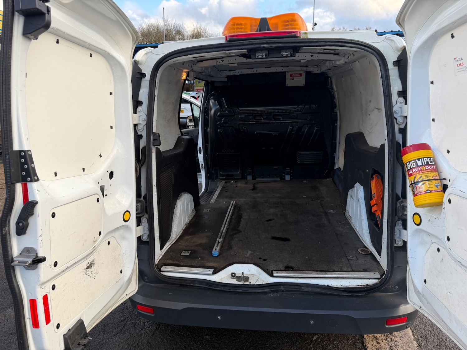 Used Ford Transit Connect 2017 for sale - 76644526: Photo 12