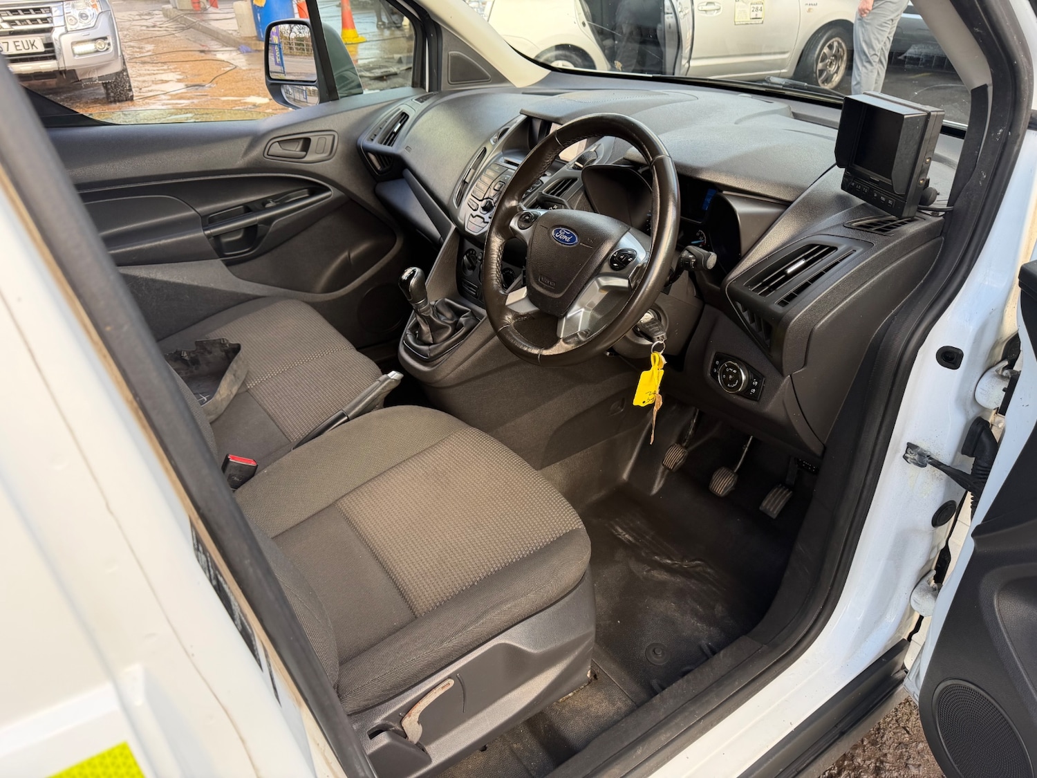 Used Ford Transit Connect 2017 for sale - 76644526: Photo 14