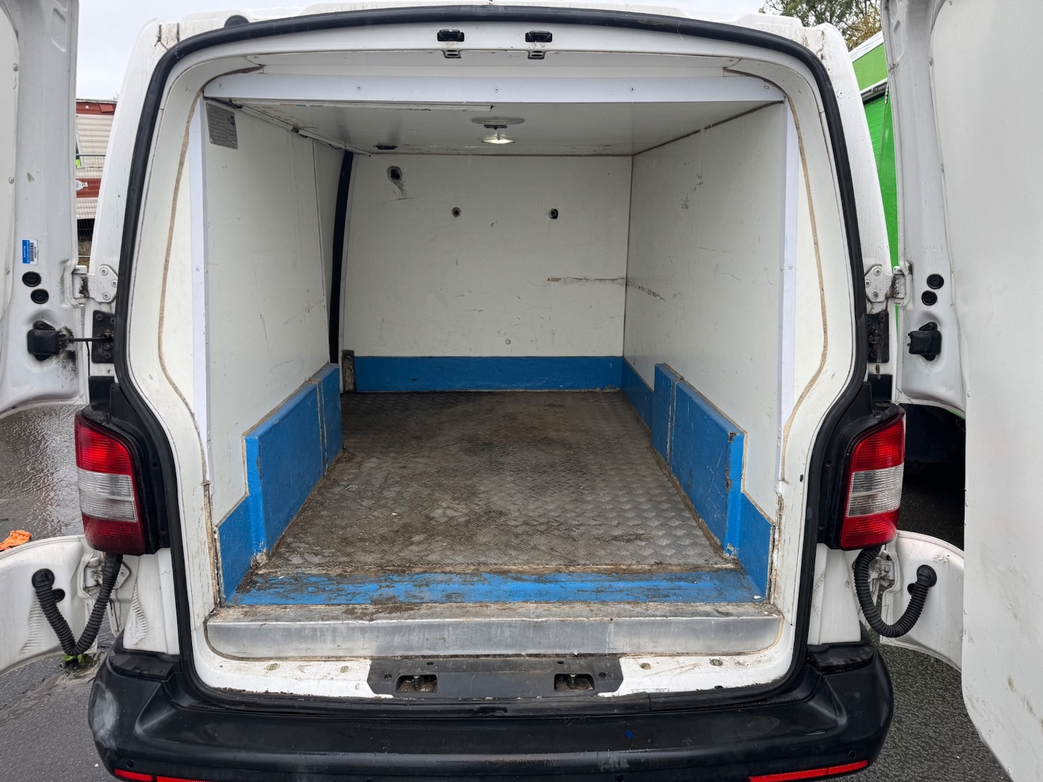 Used Volkswagen Transporter 2013 for sale - 76156567: Photo 8