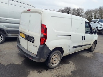 Used Vauxhall Combo 2015 for sale - 75565853: Photo