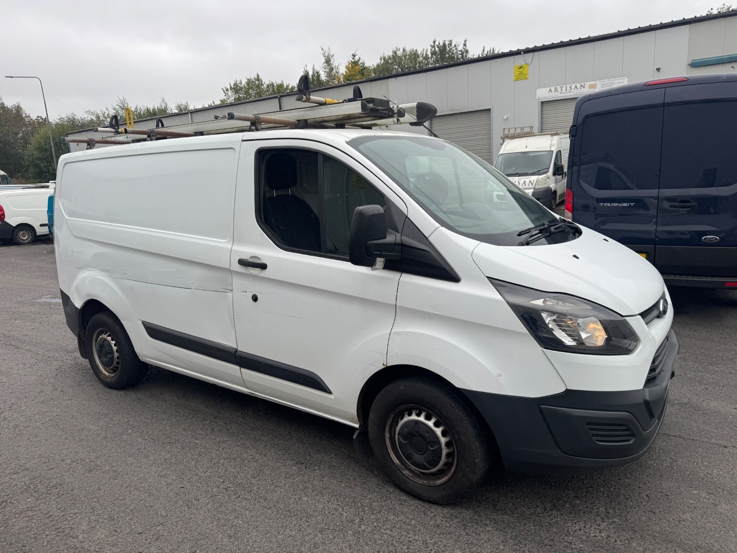 Used Ford Transit Custom 2015 for sale - 76347421: Photo 1