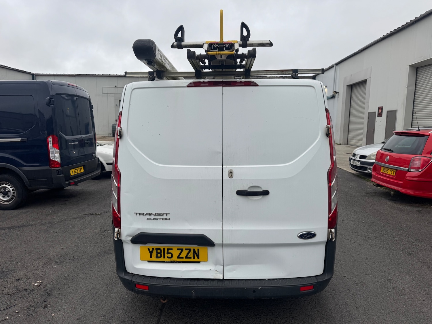 Used Ford Transit Custom 2015 for sale - 76347421: Photo 3