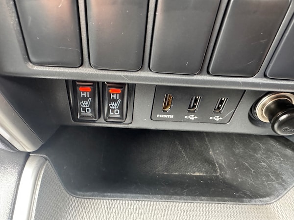 Used Mitsubishi L200 2021 for sale - 75237159: Photo 8