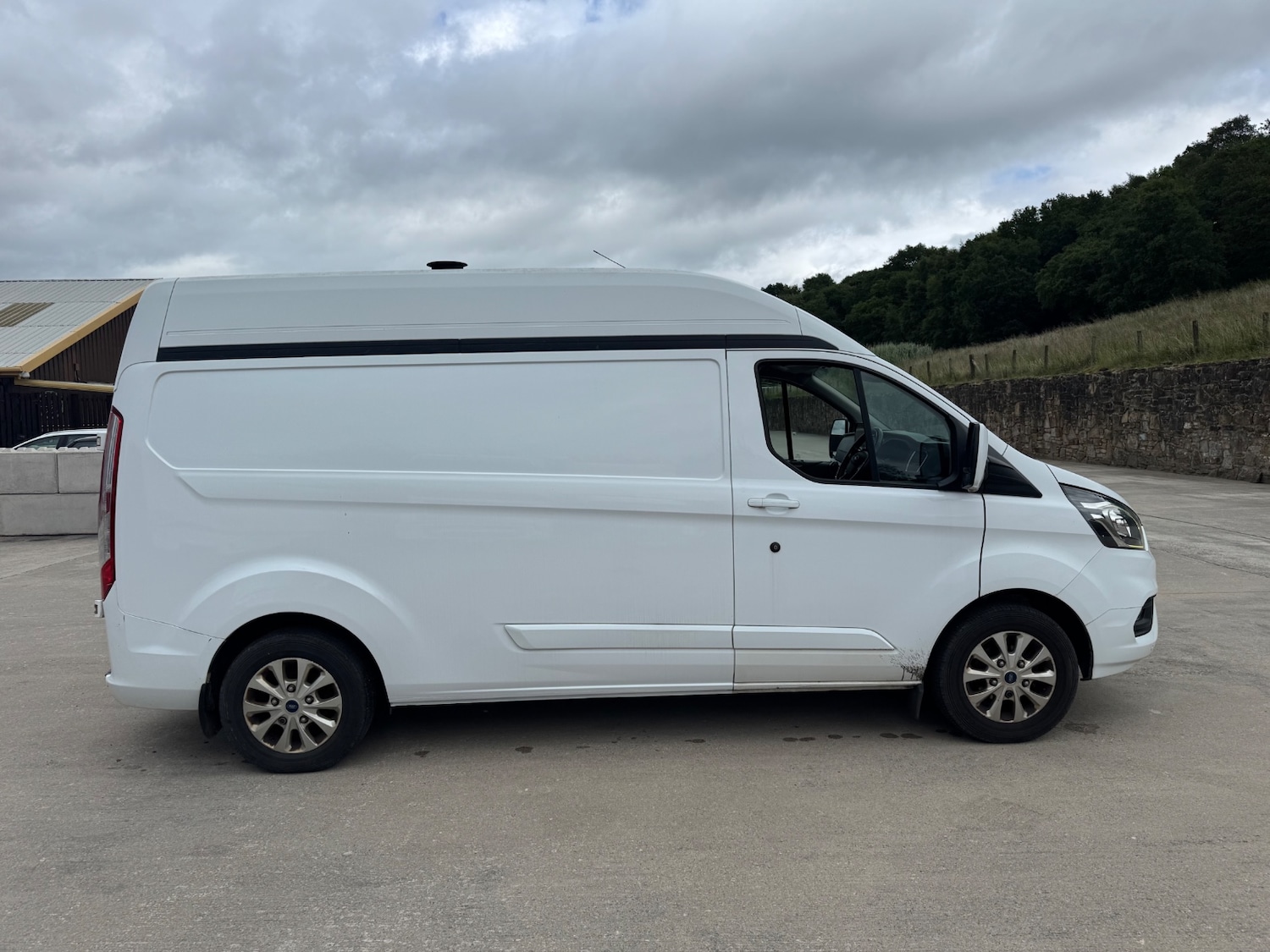 Used Ford Transit Custom 2018 for sale - 75953567: Photo 2