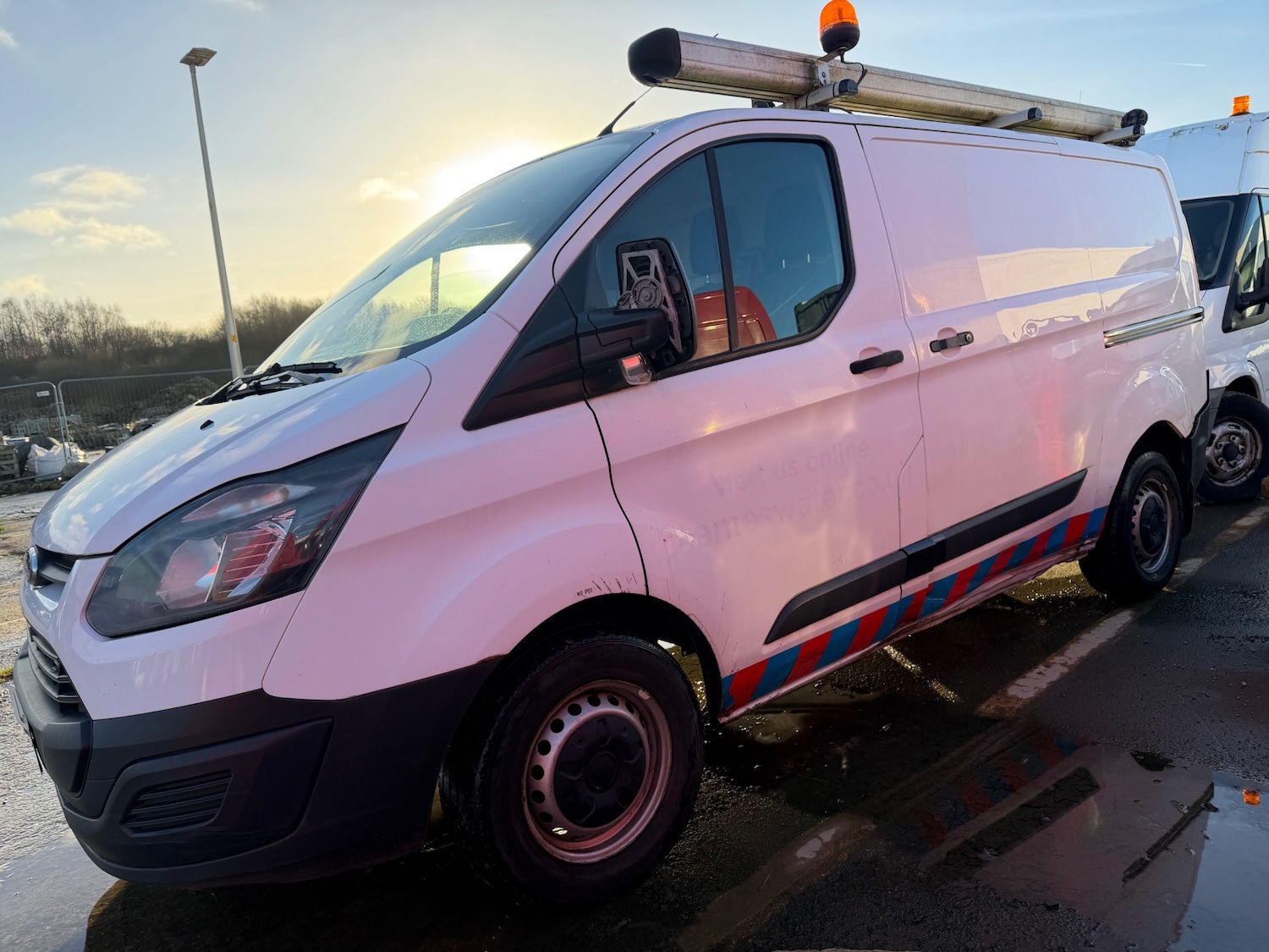 Used Ford Transit Custom 2016 for sale - 77129904: Photo 2