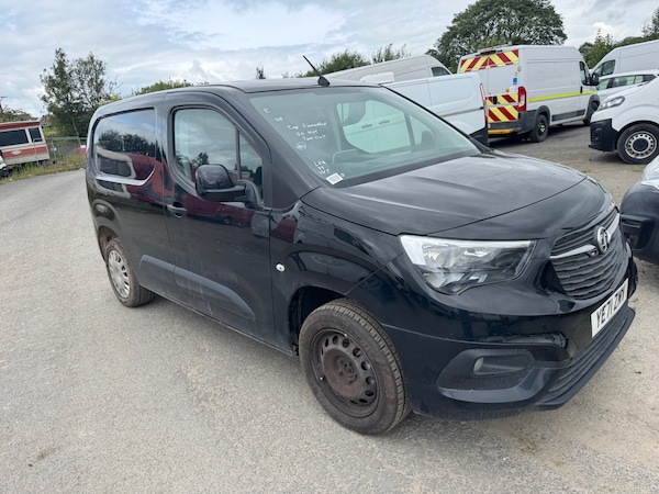 Used Vauxhall Combo 2021 for sale - 75429648: Photo 1