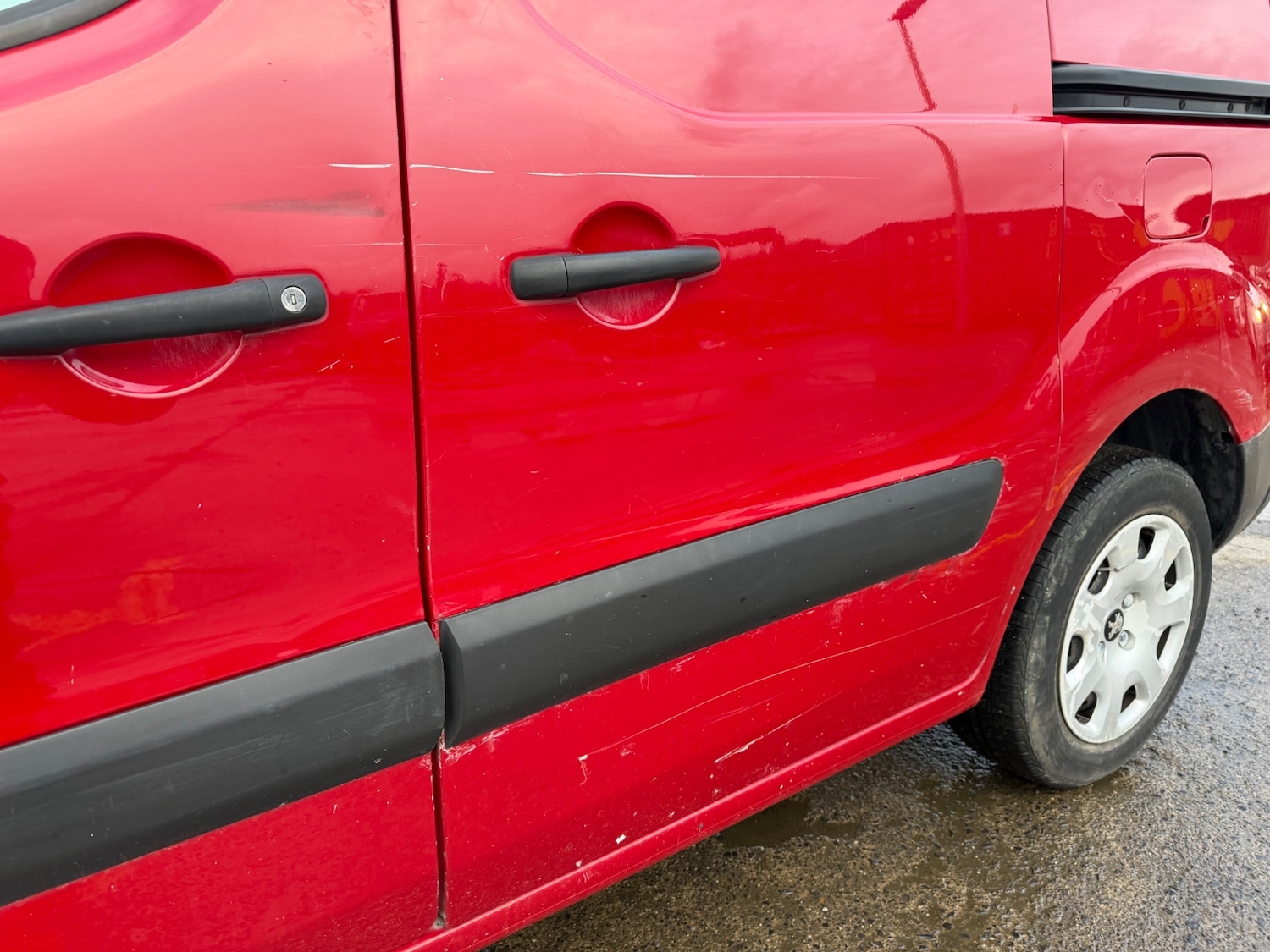 Used Peugeot Partner 2017 for sale - 76855504: Photo 4