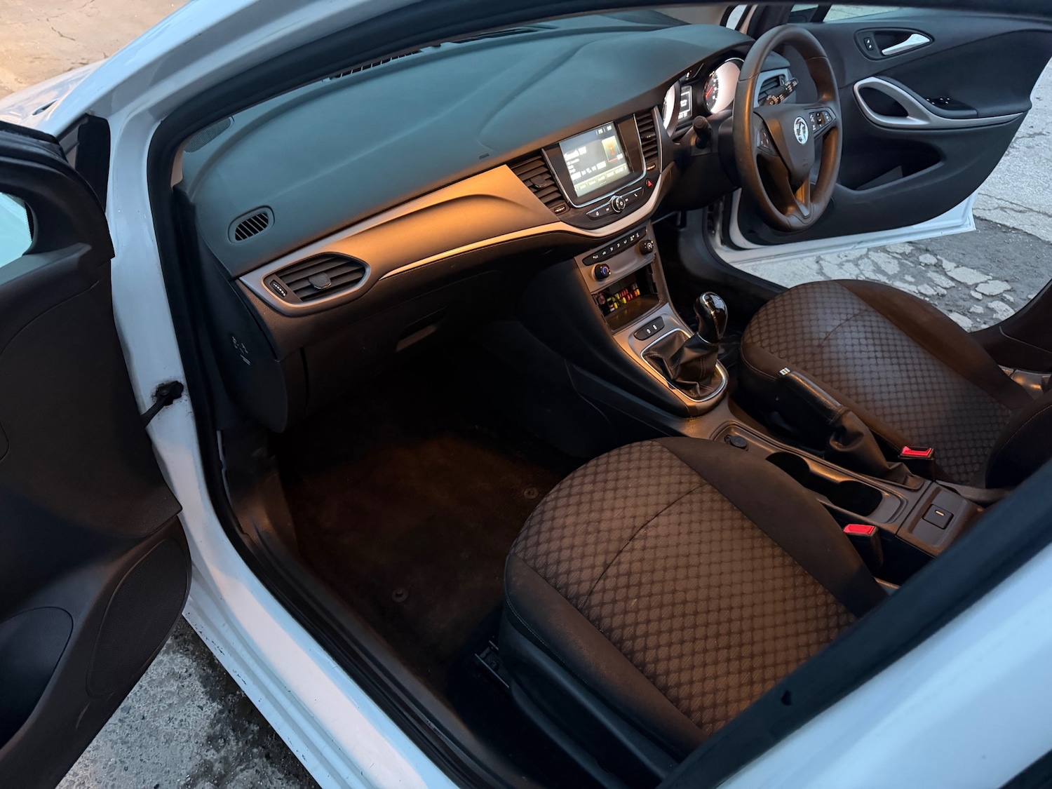 Used Vauxhall Astra 2019 for sale - 77537122: Photo 12