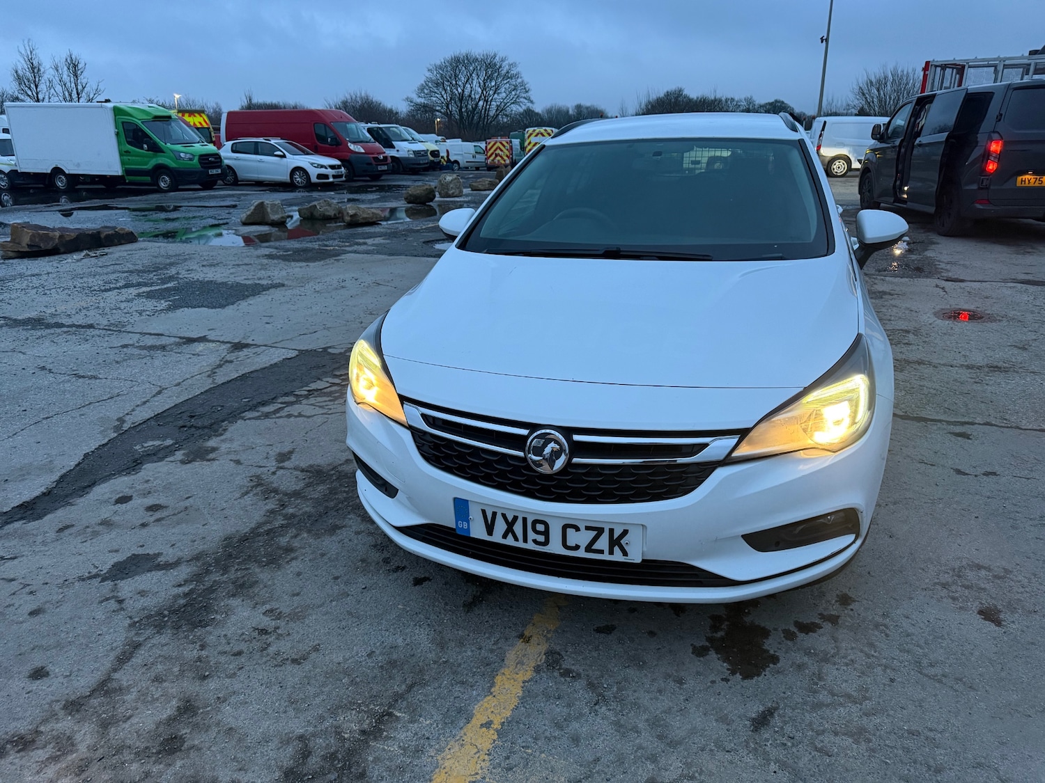 Used Vauxhall Astra 2019 for sale - 77537122: Photo 2