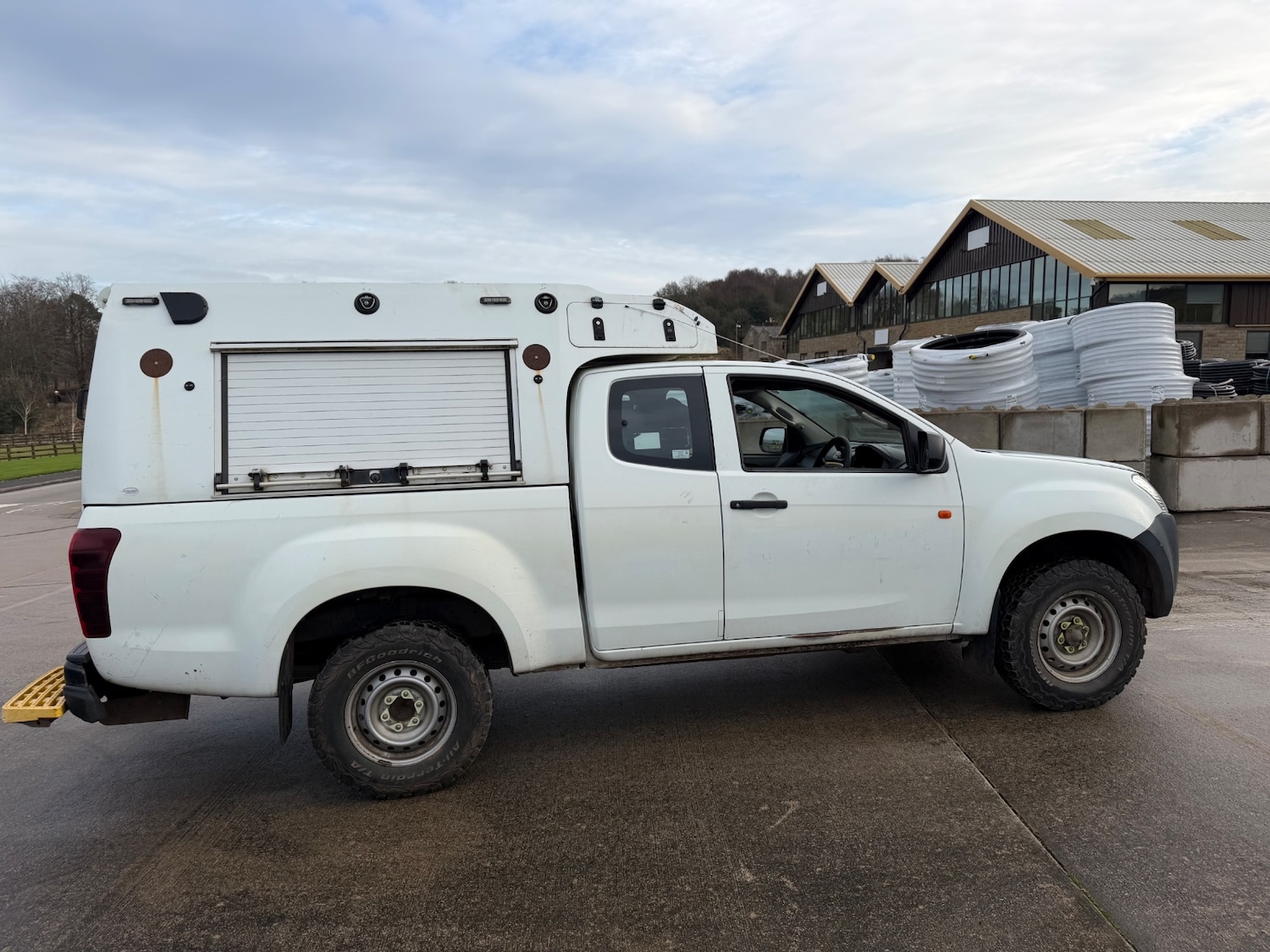 Used Isuzu D-Max 2017 for sale - 76855515: Photo 2