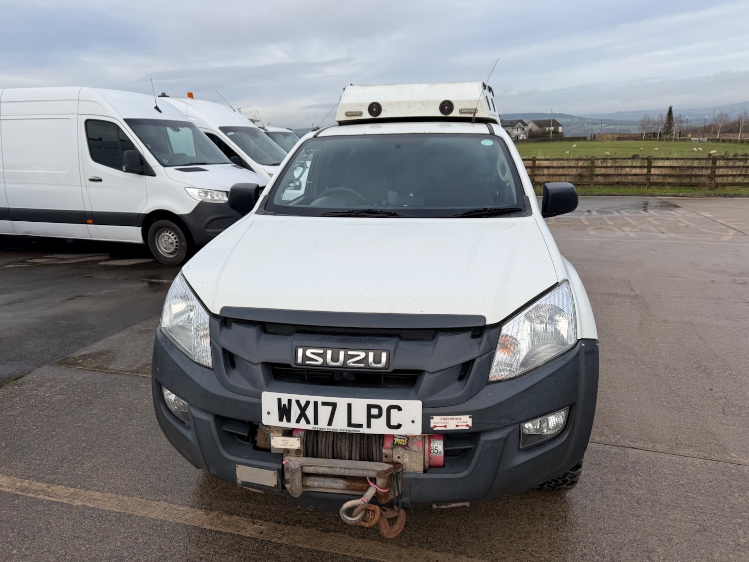 Used Isuzu D-Max 2017 for sale - 76855515: Photo 4